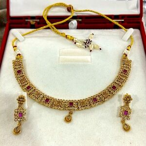 Elegant Gold and Red Necklace Set